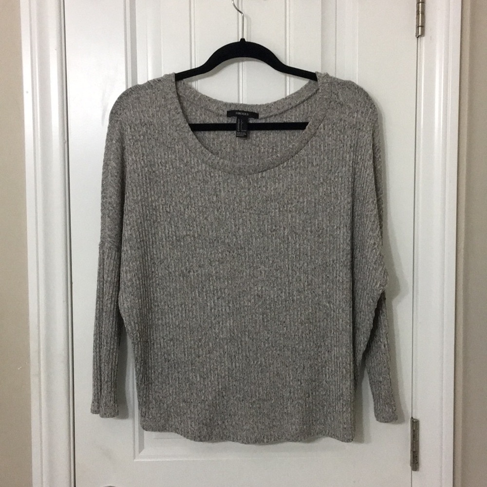 Forever 21 Gray sweater